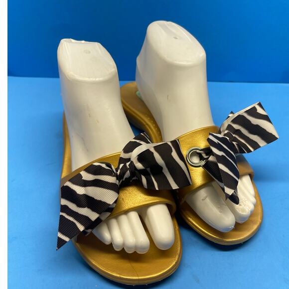 Okabashi Womens Slide Slip On Flat Sandals Logo Bow Gold Brown M / L - Picture 1 of 8